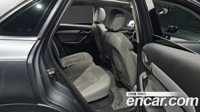 Audi Q3 2015 — фото 15