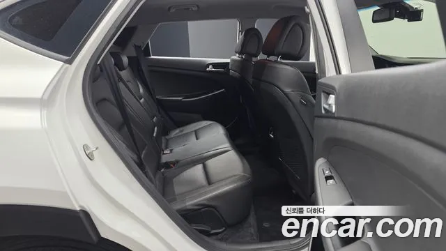 Hyundai Tucson 2018 — фото 11