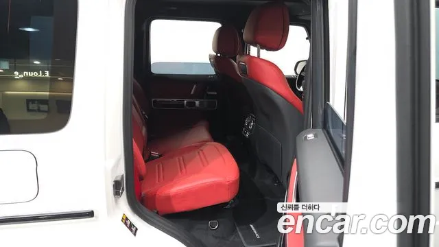 Mercedes-Benz G-Class 2023 — фото 12