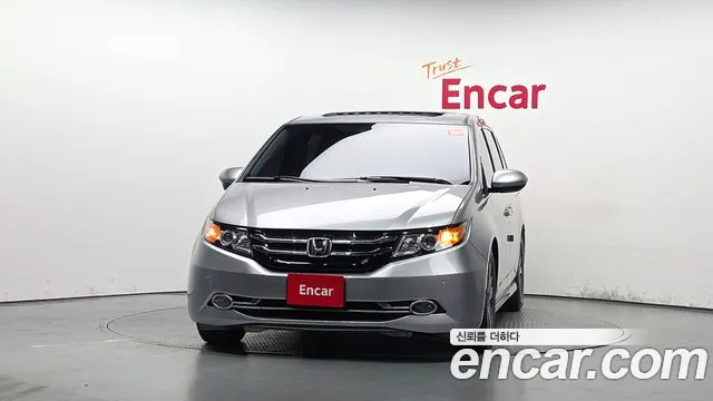Honda Odyssey 2016 — фото 3