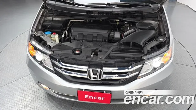 Honda Odyssey 2016 — фото 6