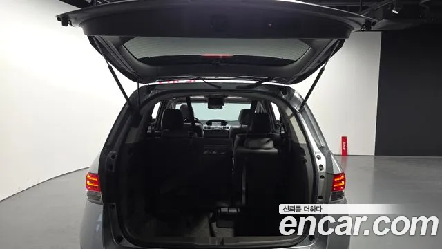 Honda Odyssey 2016 — фото 20