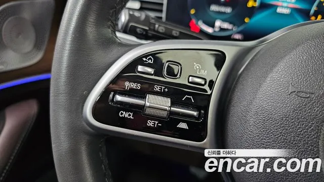 Mercedes-Benz GLE-Class 2020 — фото 20