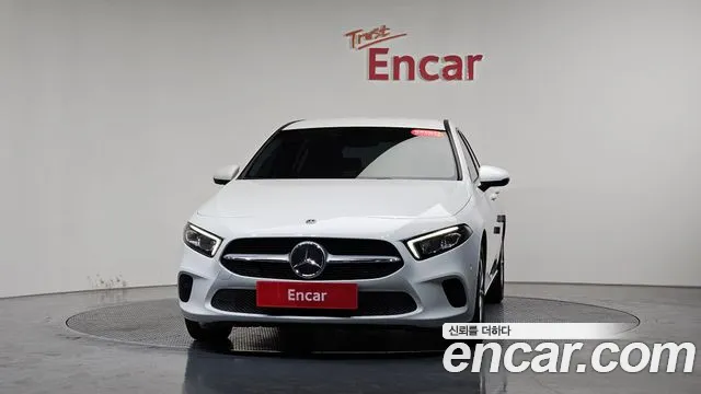 Mercedes-Benz A-Class 2019 — фото 2