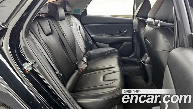 Hyundai AVANTE 2022 — фото 18