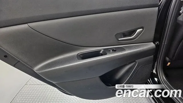 Hyundai AVANTE 2022 — фото 15