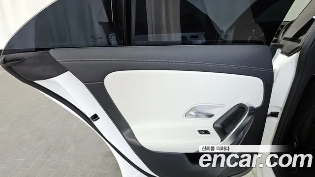 Mercedes-Benz CLA-Class 2020 — фото 15
