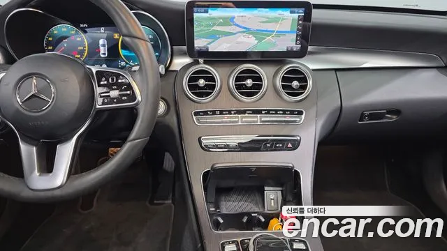 Mercedes-Benz C-Class 2021 — фото 19