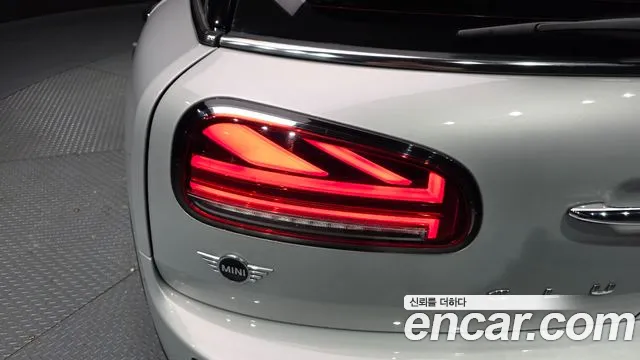 Mini Clubman 2021 — фото 9