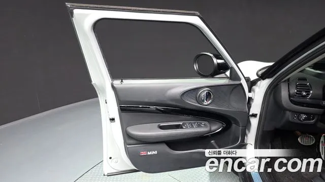 Mini Clubman 2021 — фото 14