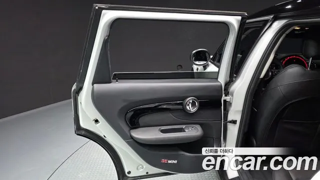 Mini Clubman 2021 — фото 15