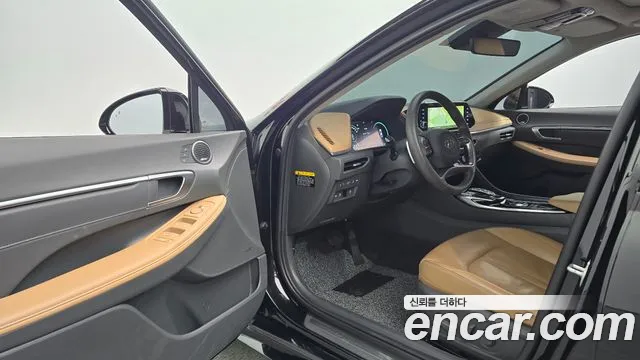 Hyundai Sonata 2020 — фото 12