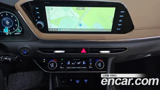 Hyundai Sonata 2020 — фото 18