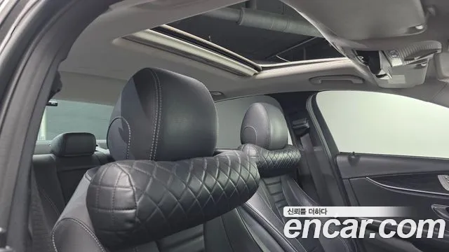 Mercedes-Benz E-Class 2017 — фото 17