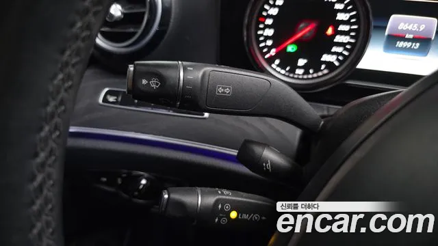 Mercedes-Benz E-Class 2017 — фото 19