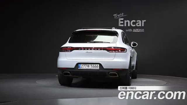 Porsche Macan 2021 — фото 4