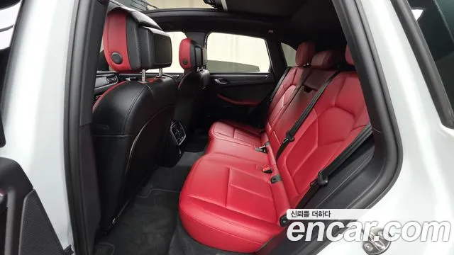 Porsche Macan 2021 — фото 16