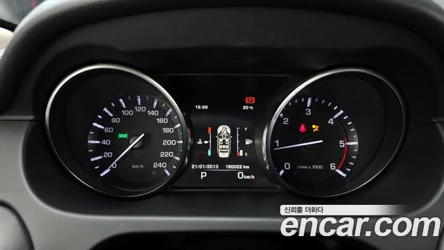 Land Rover Discovery Sport 2015 — фото 8