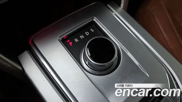 Land Rover Discovery Sport 2015 — фото 9