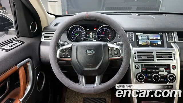 Land Rover Discovery Sport 2015 — фото 13