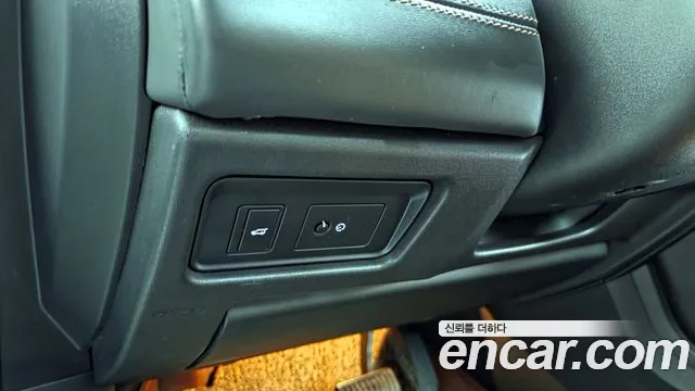 Land Rover Discovery Sport 2015 — фото 14