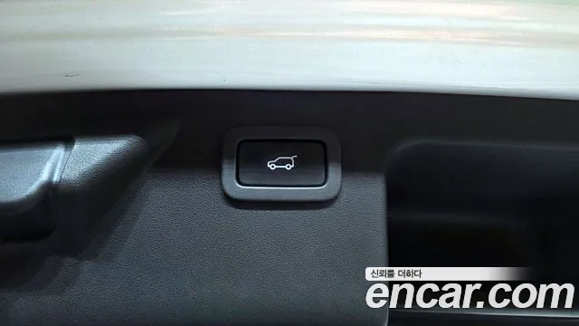 Land Rover Discovery Sport 2015 — фото 19