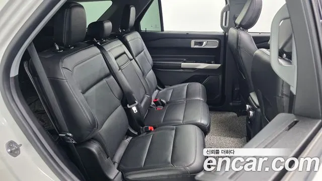 Ford Explorer 2021 — фото 16