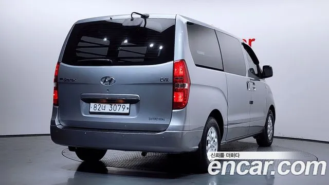 Hyundai Starex 2014 — фото 2