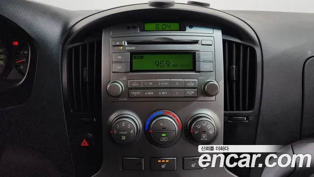 Hyundai Starex 2014 — фото 16
