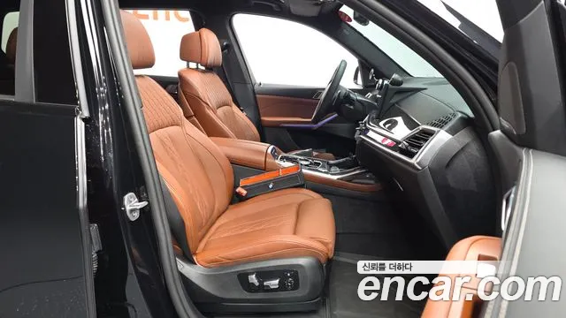 BMW X7 2025 — фото 17
