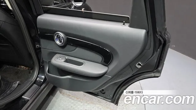 Mini Clubman 2024 — фото 15
