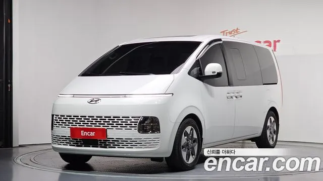 Hyundai Staria 2022 — фото 1