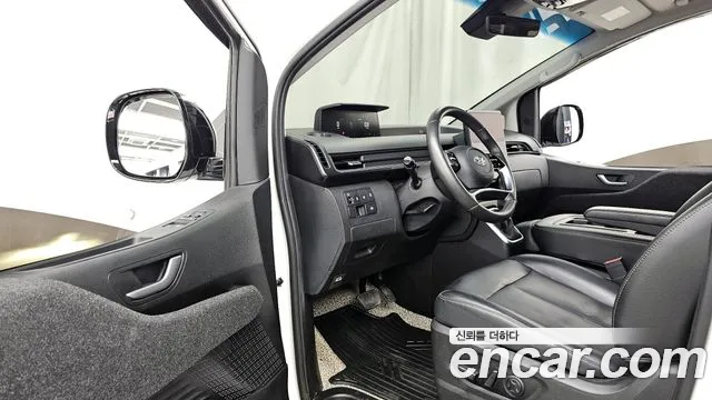 Hyundai Staria 2022 — фото 10