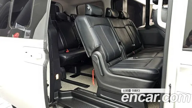 Hyundai Staria 2022 — фото 12