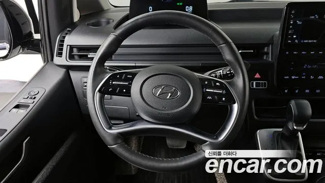 Hyundai Staria 2022 — фото 13