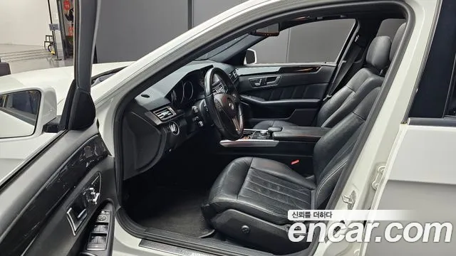 Mercedes-Benz E-Class 2014 — фото 10