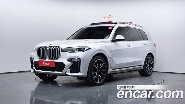 BMW X7 2022 — фото 1
