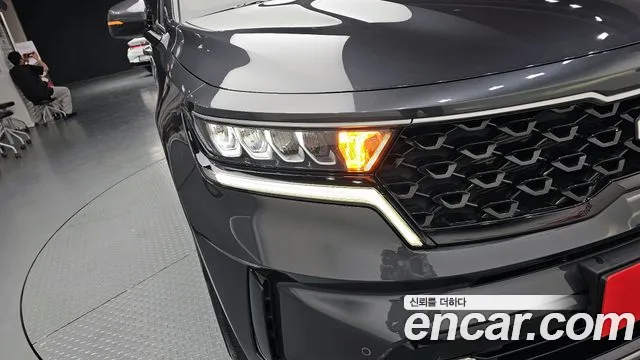 Kia Sorento 2023 — фото 8