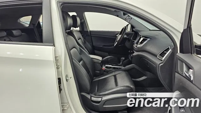 Hyundai Tucson 2016 — фото 17