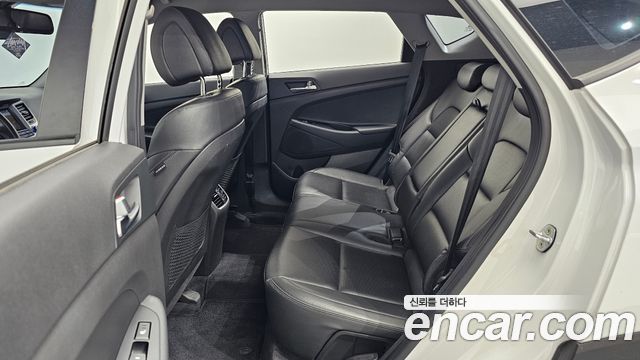 Hyundai Tucson 2016 — фото 18