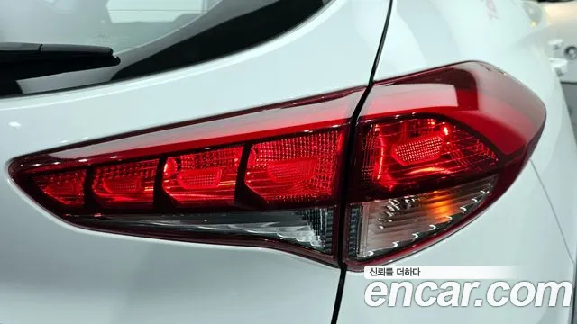 Hyundai Tucson 2016 — фото 9