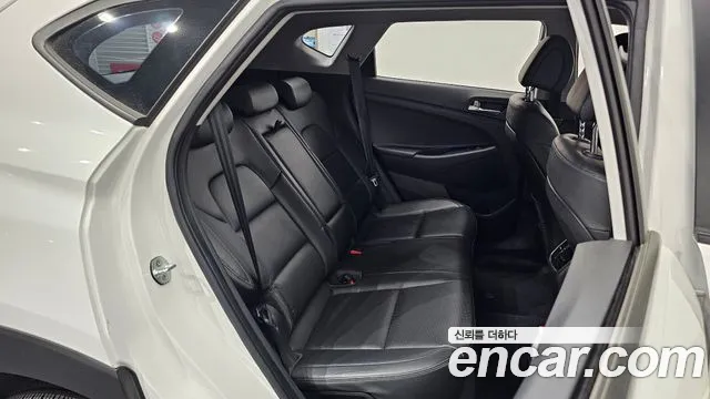 Hyundai Tucson 2016 — фото 16