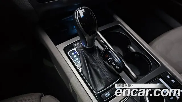 Hyundai Genesis 2015 — фото 9
