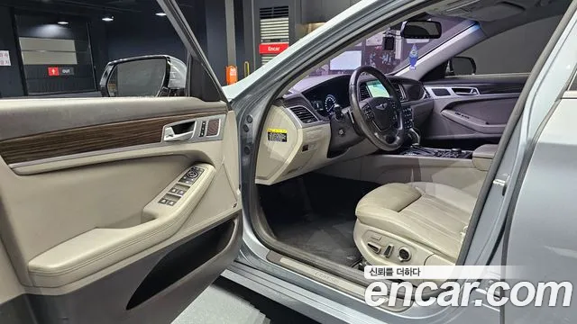 Hyundai Genesis 2015 — фото 10