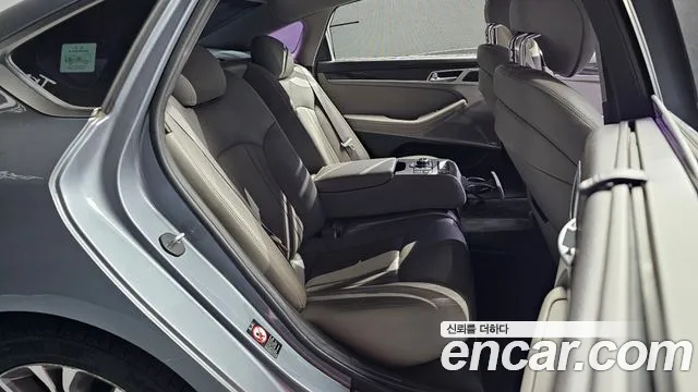 Hyundai Genesis 2015 — фото 11