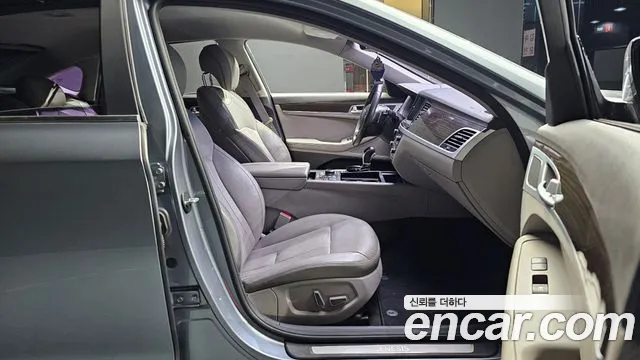 Hyundai Genesis 2015 — фото 12