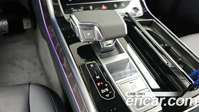 Audi Q7 2020 — фото 12