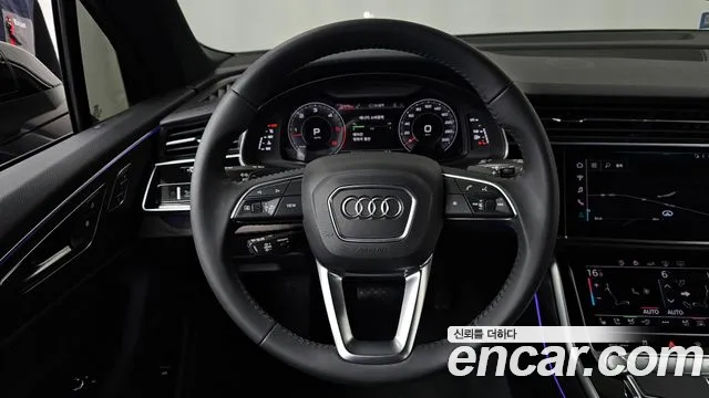 Audi Q7 2020 — фото 19