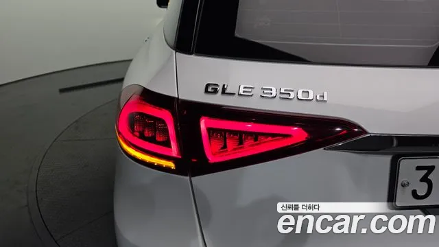 Mercedes-Benz GLE-Class 2019 — фото 9