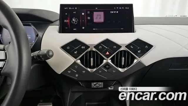 Citroen-DS DS3 2023 — фото 16